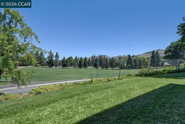2724 Tice Creek Dr 2, Walnut Creek, California 94595