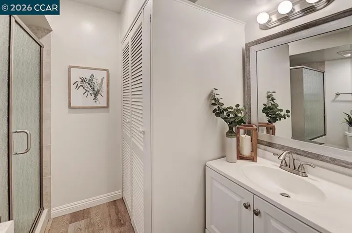 2724 Tice Creek Dr 2, Walnut Creek, California 94595