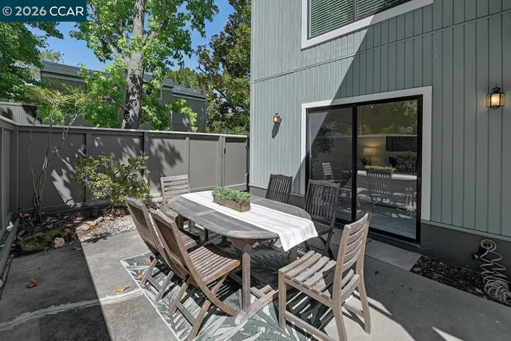 2724 Tice Creek Dr 2, Walnut Creek, California 94595