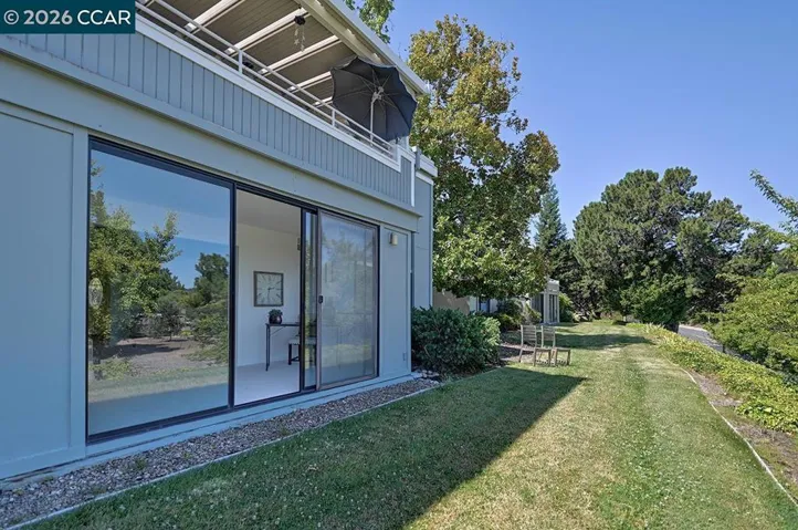2724 Tice Creek Dr 2, Walnut Creek, California 94595