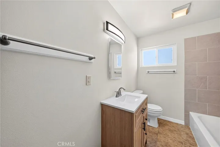 18767 Albany Street, Hesperia, California 92345