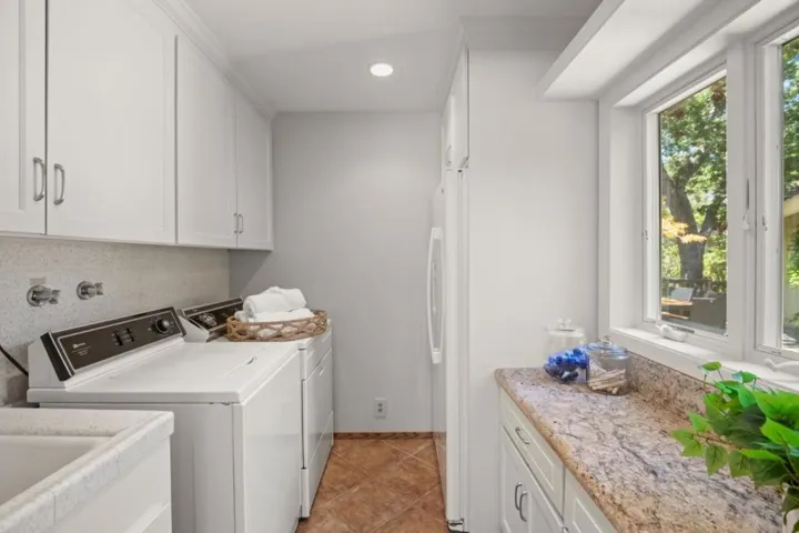 15355 Peach Hill Road, Saratoga, California 95070