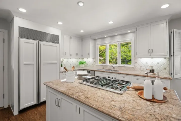 15355 Peach Hill Road, Saratoga, California 95070