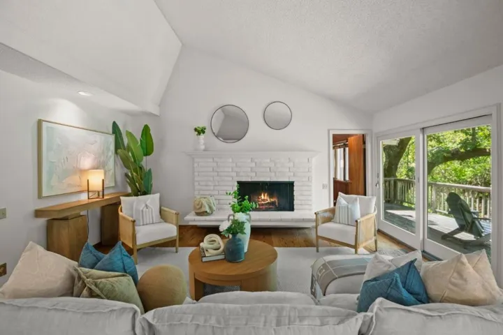 15355 Peach Hill Road, Saratoga, California 95070