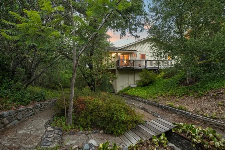 15355 Peach Hill Road, Saratoga, California 95070
