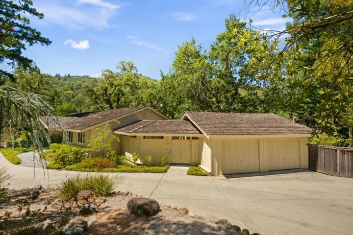 15355 Peach Hill Road, Saratoga, California 95070
