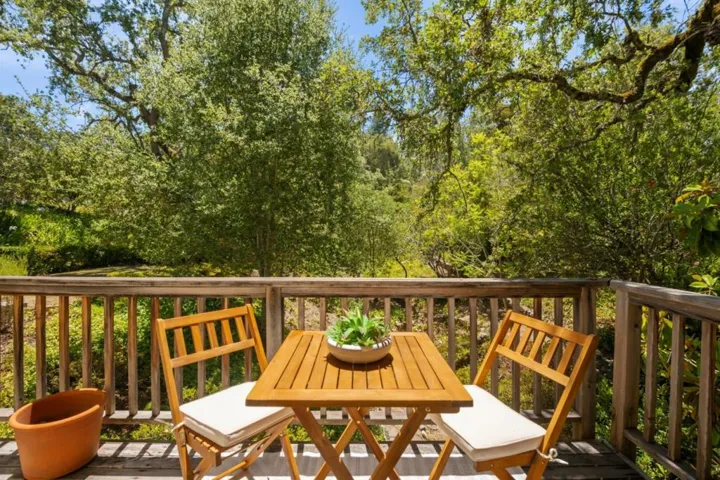 15355 Peach Hill Road, Saratoga, California 95070