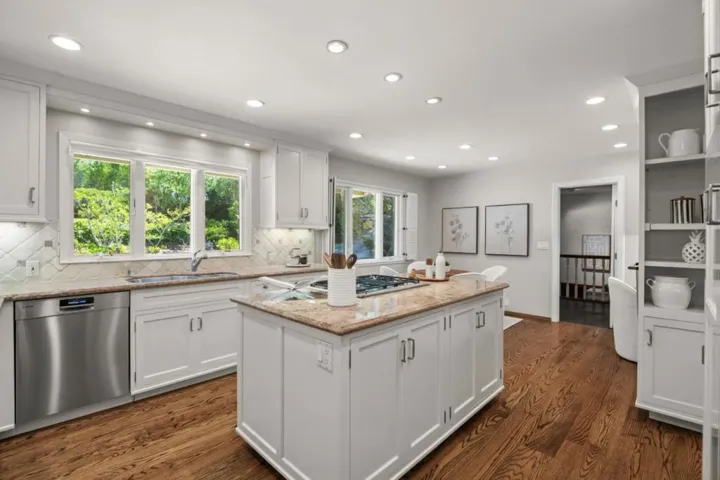 15355 Peach Hill Road, Saratoga, California 95070