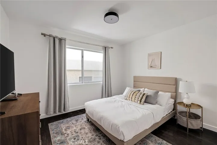 124 15th Street B, Manhattan Beach, California 90266