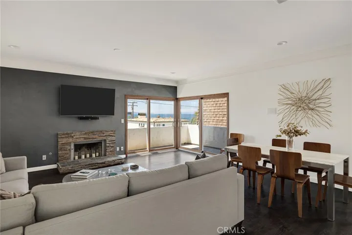 124 15th Street B, Manhattan Beach, California 90266