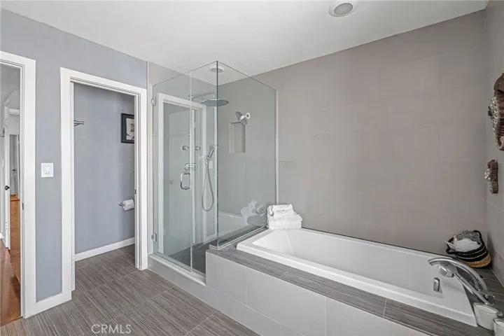 124 15th Street B, Manhattan Beach, California 90266