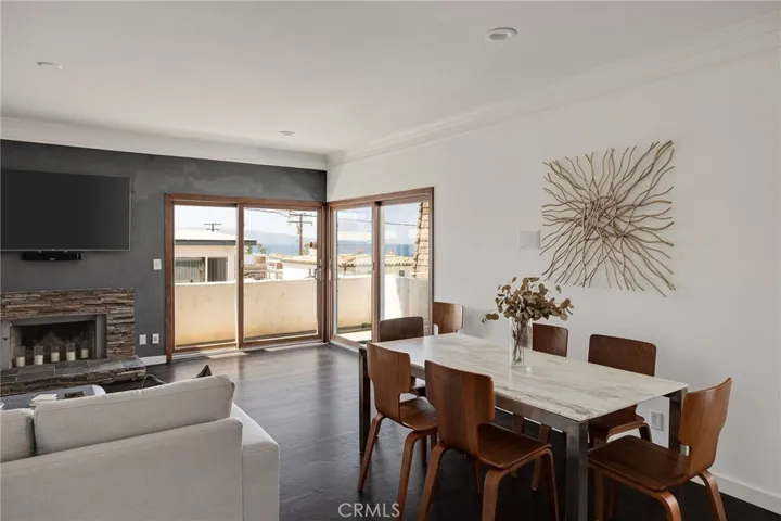 124 15th Street B, Manhattan Beach, California 90266