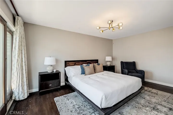 124 15th Street B, Manhattan Beach, California 90266