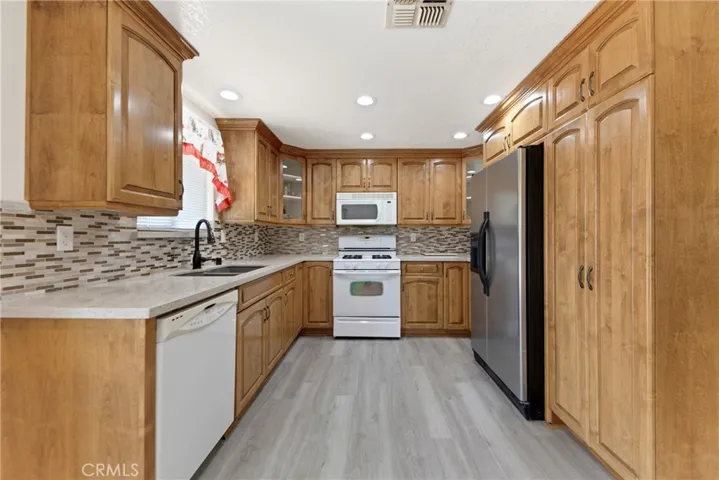 36421 106th E, Littlerock, California 93543