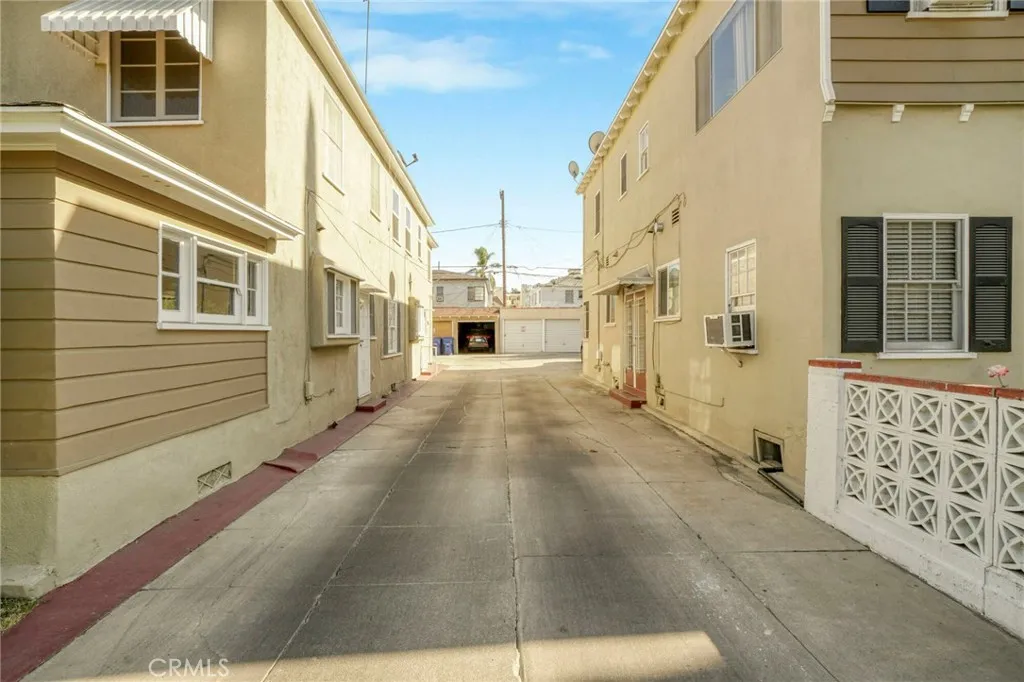 116 S Kings, Los Angeles, California 90048 — photo 5