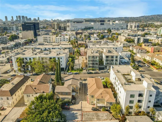 116 S Kings, Los Angeles, California 90048