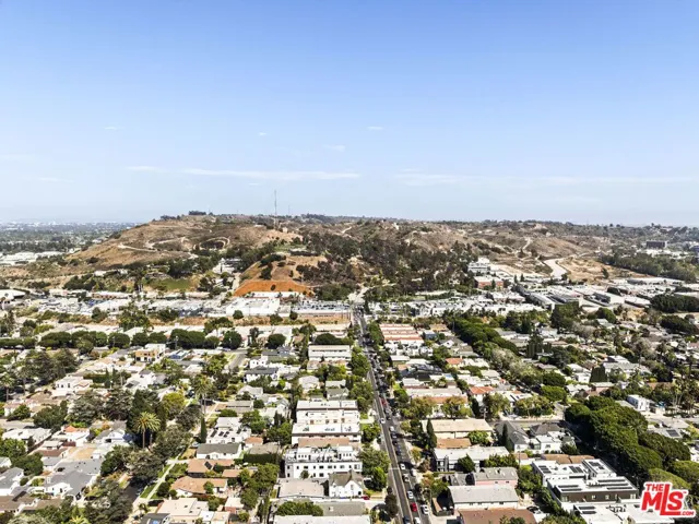 4180 Duquesne Avenue 3, Culver City, California 90232