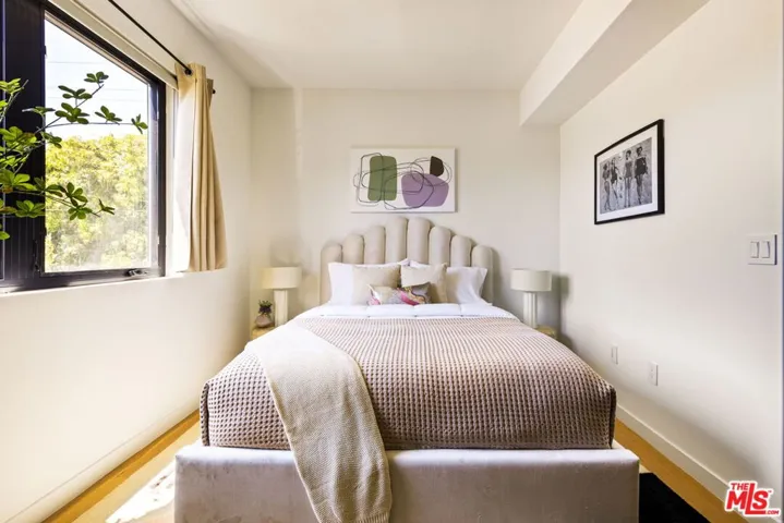 4180 Duquesne Avenue 3, Culver City, California 90232