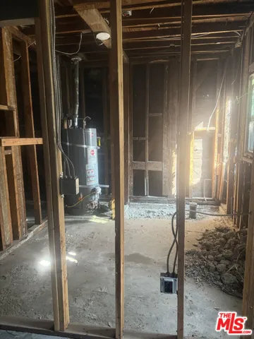 1310 Firestone Boulevard, Los Angeles, California 90001