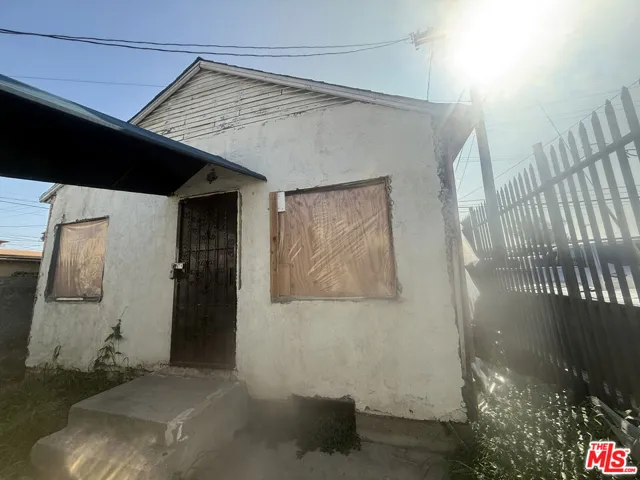 1310 Firestone Boulevard, Los Angeles, California 90001