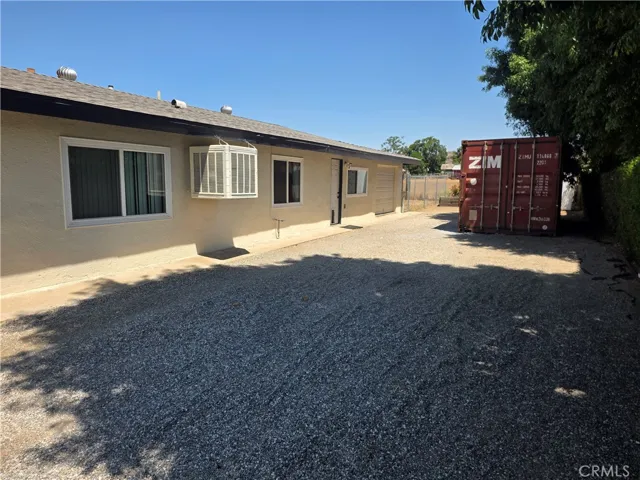 1 car garage