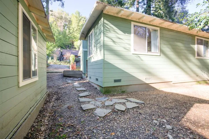 383 Riverview Drive, Boulder Creek, California 95006