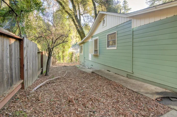 383 Riverview Drive, Boulder Creek, California 95006