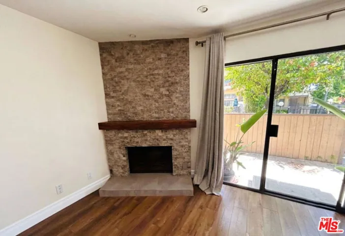 10051 Topanga Canyon Boulevard 15, Los Angeles, California 91311