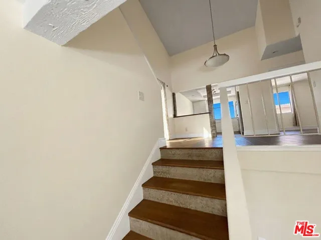 10051 Topanga Canyon Boulevard 15, Los Angeles, California 91311