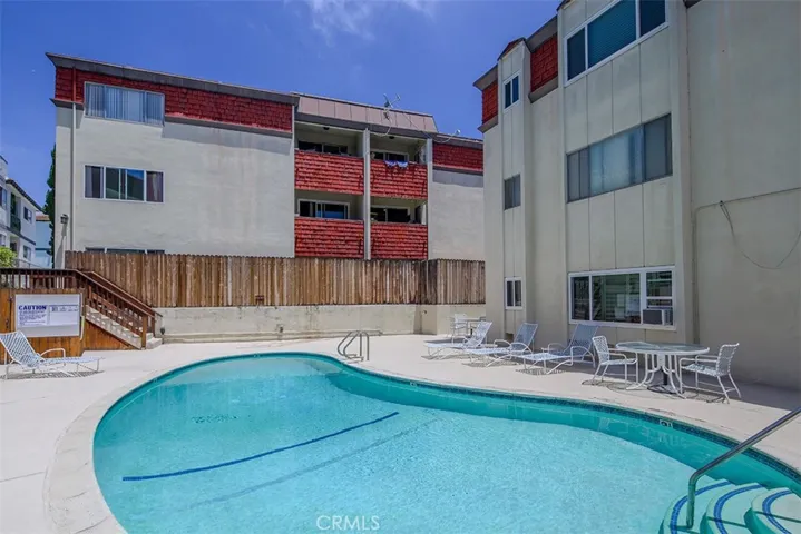 5651 Sumner 109, Culver City, California 90230