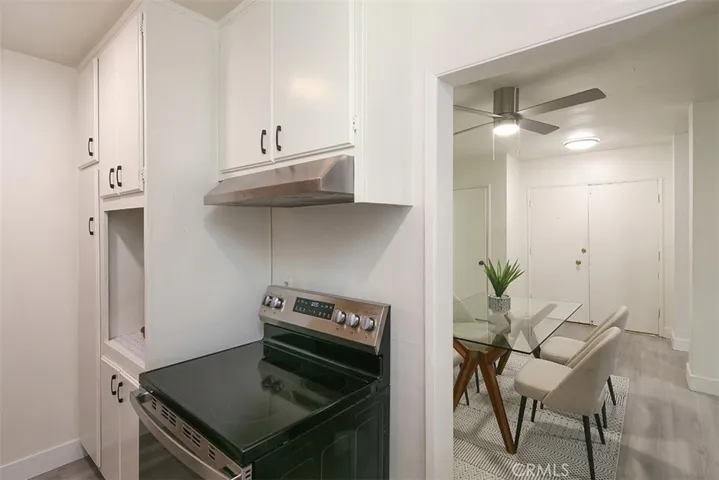 5651 Sumner 109, Culver City, California 90230