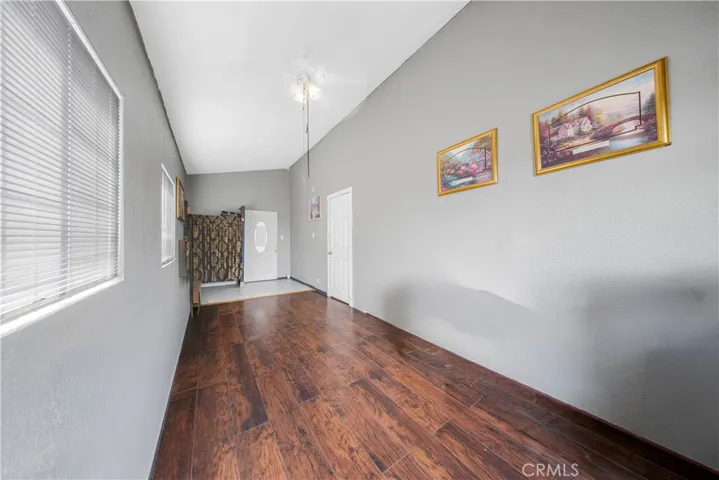 21111 Dolores St 109, Carson, California 90745
