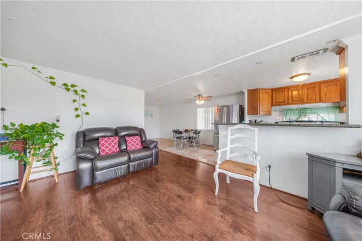 21111 Dolores St 109, Carson, California 90745