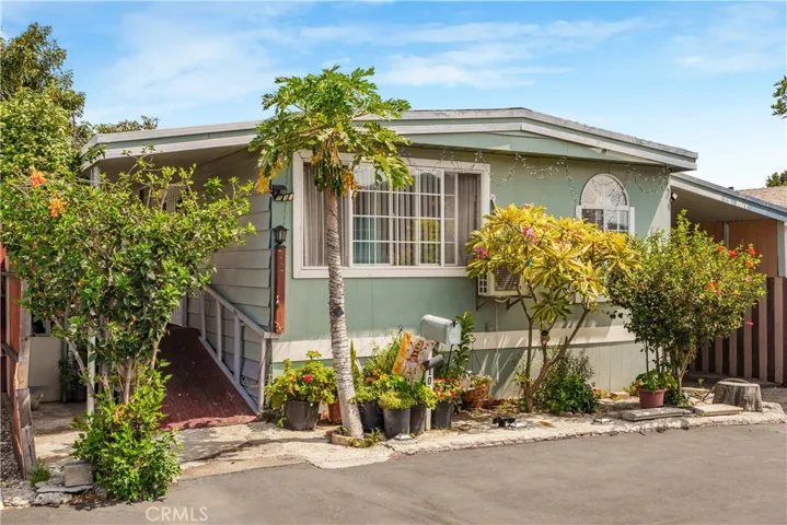 21111 Dolores St 109, Carson, California 90745