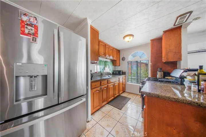 21111 Dolores St 109, Carson, California 90745