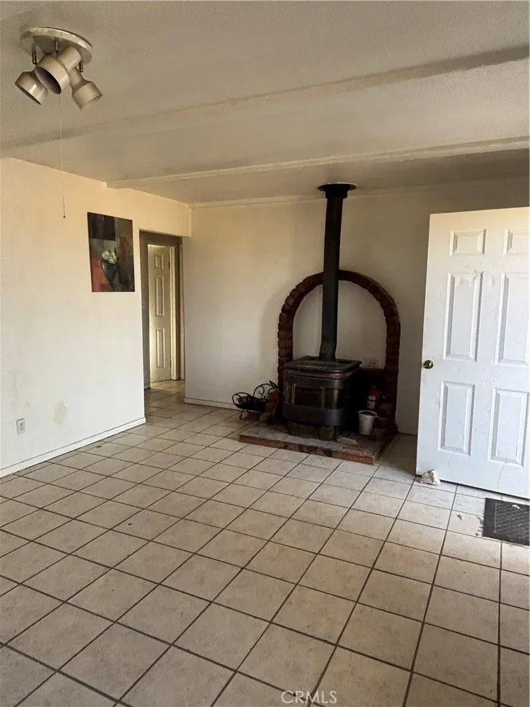 15026 Richmond Avenue, Victorville, California 92394 — photo 5