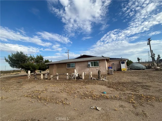 15026 Richmond Avenue, Victorville, California 92394