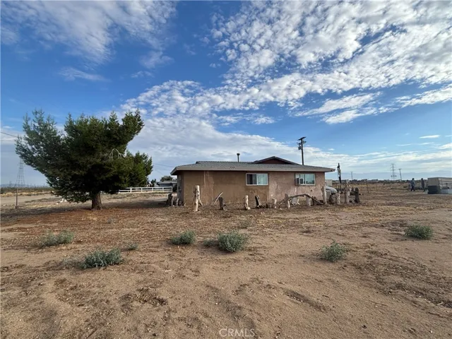 15026 Richmond Avenue, Victorville, California 92394