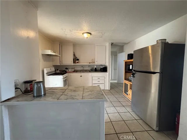 15026 Richmond Avenue, Victorville, California 92394
