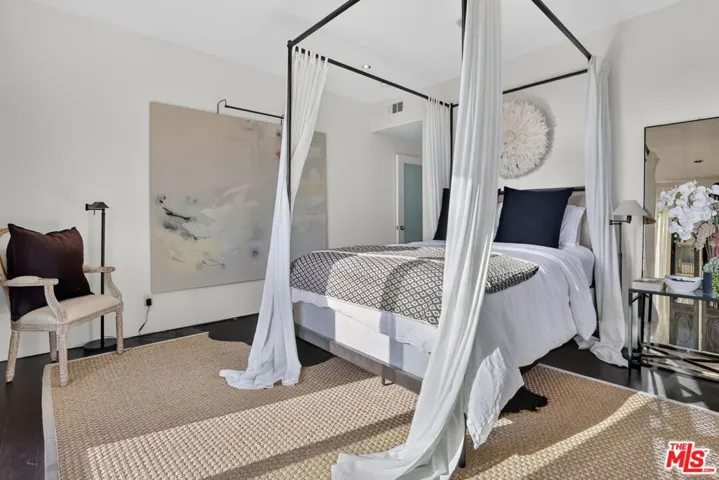 2425 Clement Avenue, Los Angeles, California 90291