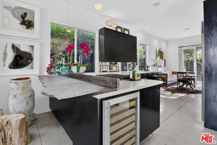 2425 Clement Avenue, Los Angeles, California 90291