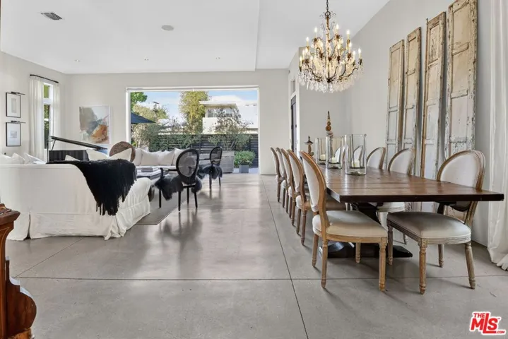 2425 Clement Avenue, Los Angeles, California 90291