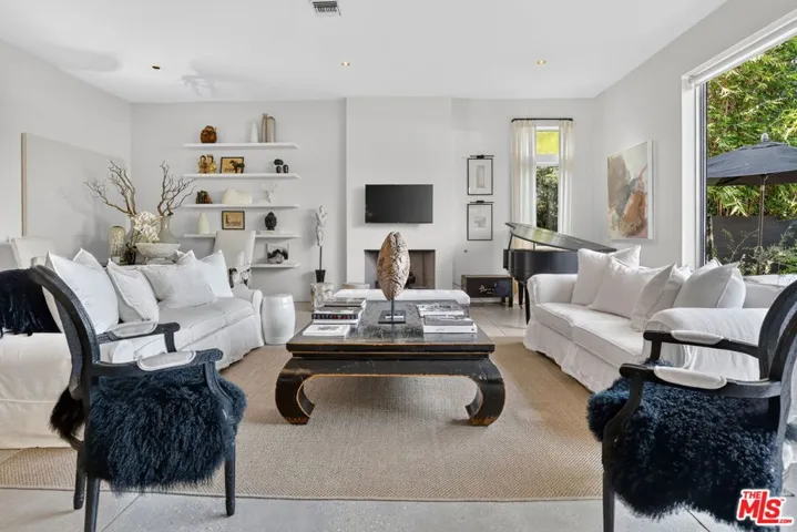 2425 Clement Avenue, Los Angeles, California 90291