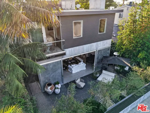 2425 Clement Avenue, Los Angeles, California 90291