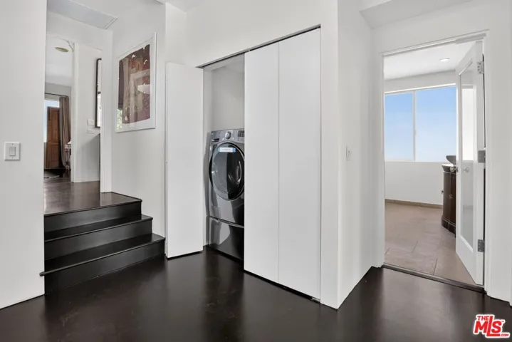 2425 Clement Avenue, Los Angeles, California 90291