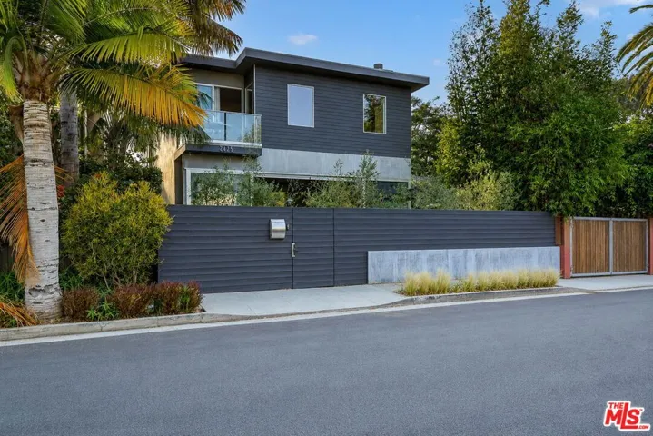 2425 Clement Avenue, Los Angeles, California 90291
