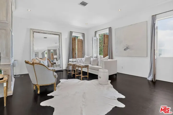2425 Clement Avenue, Los Angeles, California 90291