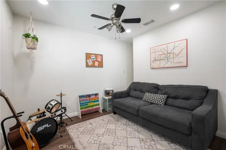 582 Lantana, La Verne, California 91750