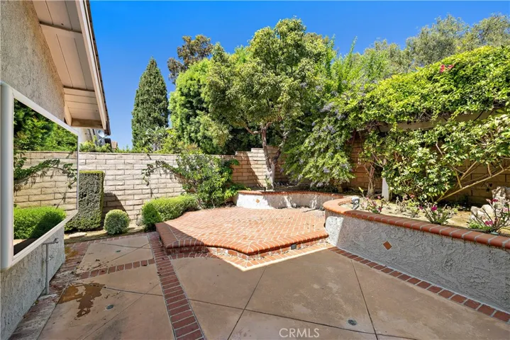 25 Eden, Irvine, California 92620