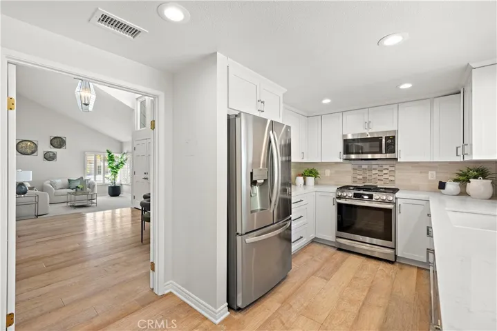 25 Eden, Irvine, California 92620